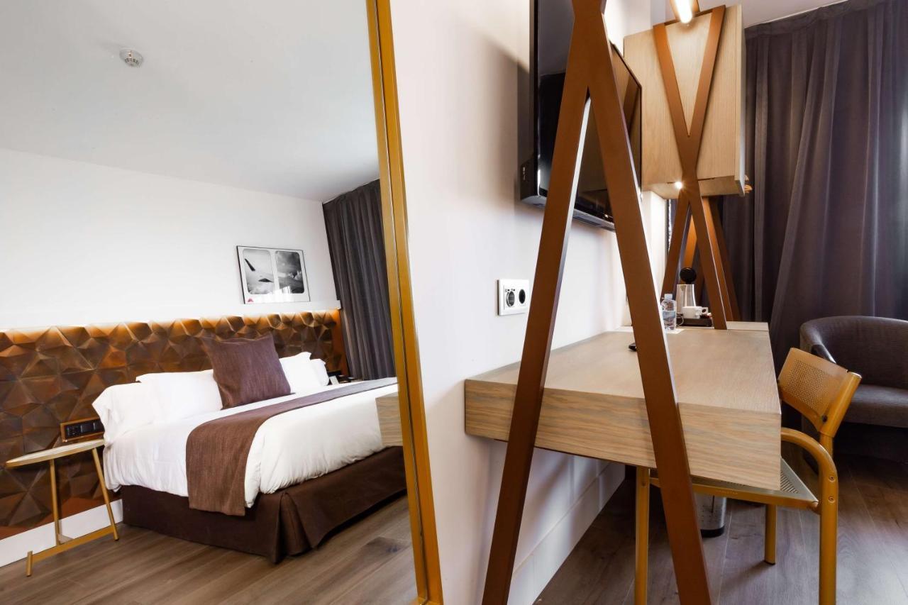 เบสต์ เวสเทิร์น พลัส โฮเต็ล อัลฟา แอโรปวยร์โต Hotel เอลปรัตเดยูเบรกัต ภายนอก รูปภาพ