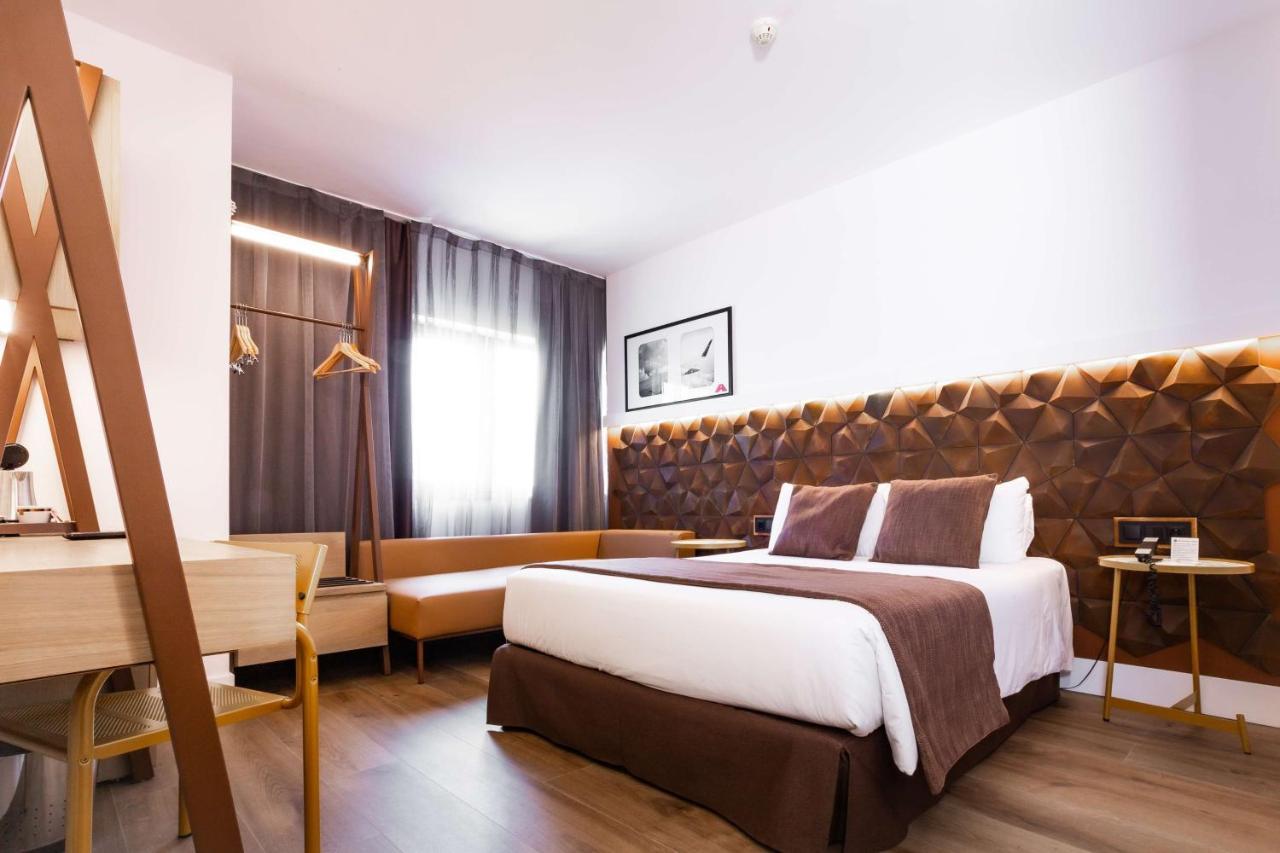 เบสต์ เวสเทิร์น พลัส โฮเต็ล อัลฟา แอโรปวยร์โต Hotel เอลปรัตเดยูเบรกัต ภายนอก รูปภาพ