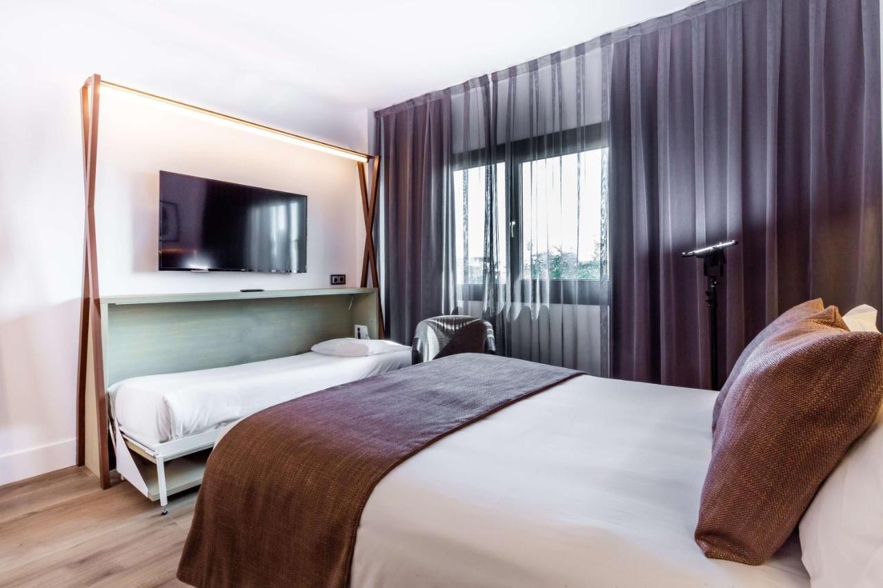 เบสต์ เวสเทิร์น พลัส โฮเต็ล อัลฟา แอโรปวยร์โต Hotel เอลปรัตเดยูเบรกัต ภายนอก รูปภาพ
