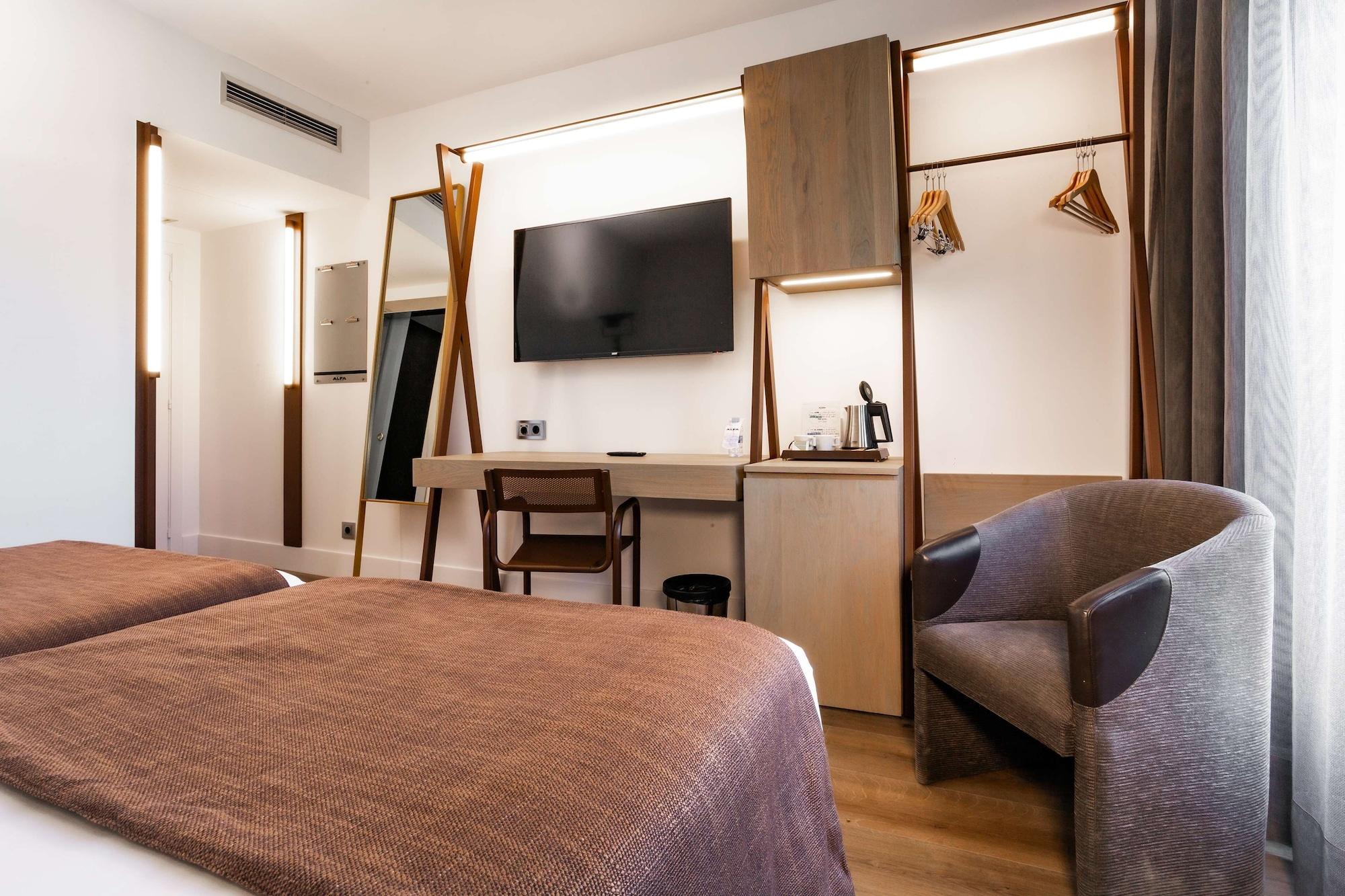 เบสต์ เวสเทิร์น พลัส โฮเต็ล อัลฟา แอโรปวยร์โต Hotel เอลปรัตเดยูเบรกัต ภายนอก รูปภาพ