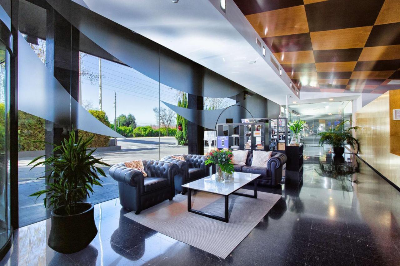เบสต์ เวสเทิร์น พลัส โฮเต็ล อัลฟา แอโรปวยร์โต Hotel เอลปรัตเดยูเบรกัต ภายนอก รูปภาพ